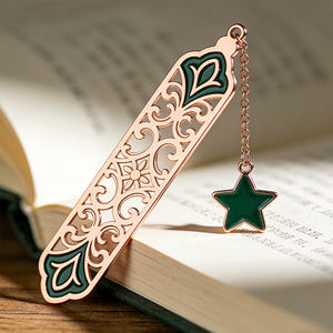 Nuevo estilo de moda, colgante de metal coreano, accesorios de lectura, marcapáginas, marcador de esmalte suave duro popular para amantes de los libros - Product Image 1