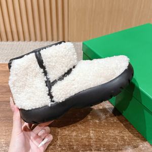 Chaussures de créateur de haute qualité, nouvelles bottes d'hiver à bout épais, bottes de neige pour femmes, confortables, chaudes, respirantes, dessus en peau de mouton - Product Image 5