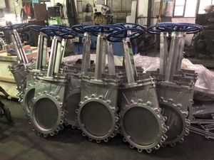 COVNA Vente de liquidation B2B : Vanne à lame industrielle en acier inoxydable avec poignée à molette, Vanne à lame ANSI pour pâtes - Product Image 4