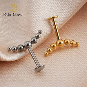 Bijoux en titane, sertissage incurvé, grappes de perles, hélice verticale, piercing d'oreille, tragus - Product Image 4