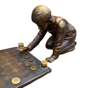 Grandes esculturas de figuras de bronce fundido para exteriores de antiguos abuelos y nietos jugando al ajedrez, adornos decorativos - Product Image 6