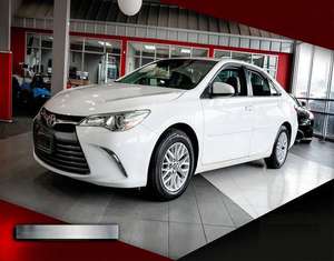 Rendimiento de alta calidad T0yota Cammry LE perfectamente usado con un modelo 2017 de transmisión automática de 6 velocidades disponible para la venta - Product Image 1