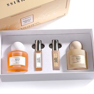 <span class=keywords><strong>Set</strong></span> Regalo di <span class=keywords><strong>Profumi</strong></span> Rinfrescanti <span class=keywords><strong>per</strong></span> il Corpo con Fragranza Persistente, Produzione ODM OEM all'Ingrosso - Product Image 1