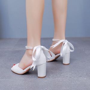 Sandales à talon haut à bout ouvert avec ruban perlé, chaussures de mariée blanches pour femme - Product Image 3