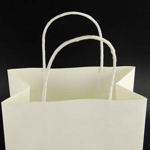 ผู้จัดจำหน่ายขายส่ง ถุงกระดาษแข็งสีขาวพิมพ์ลายตามสั่ง สำหรับใส่ของขวัญ ของกิน ของเบเกอรี่ หรืออาหารแบบนำกลับบ้าน พิมพ์สี CMYK 4 สี ด้วยระบบออฟเซ็ต - Product Image 4