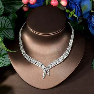 ชุดเครื่องประดับดีไซน์หรูหรา2024อารมณ์ใหม่สร้อยคอเพชรสังเคราะห์เซอร์โคเนียต่างหู S-47ของขวัญงานแต่งงานงานเลี้ยง - Product Image 4