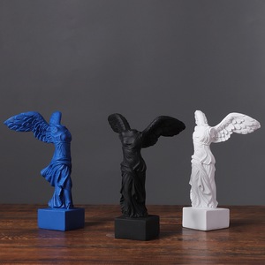 Figurines grecques en gros <span class=keywords><strong>Victoire</strong></span> ailée de <span class=keywords><strong>Samothrace</strong></span> Sculpture Statue en résine européenne pour Art Home Decor Ornement de table - Product Image 1