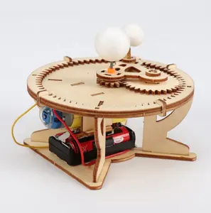 Pendulo Space Planet 3D de madera para montar, juguetes de regalo de construcción - Product Image 1