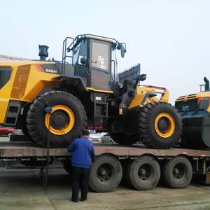 Chargeuse sur pneus Liugong CLG856 d'occasion Chargeur frontal à grandes roues Chargeur rétrocaveuse en stock - Product Image 5