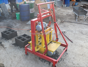 Máquina manual de bloques, máquina de fabricación de bloques móviles comprimida a mano, máquina de molde de ladrillo de enclavamiento de <span class=keywords><strong>hormigón</strong></span>, venta en 2025 - Product Image 2