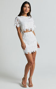 Personalizado O Pescoço Mangas Curtas Colheita Tops Chemical Lace Mini Saia Curta Fábrica de Roupas Co Ord Combinando Conjunto de 2 peças das Mulheres - Product Image 4