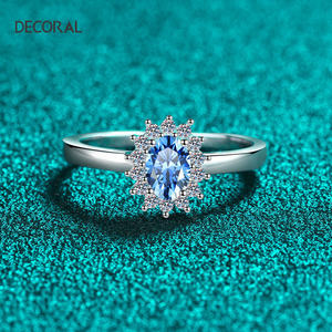 0.5ct Forma de <span class=keywords><strong>huevo</strong></span> de Paloma Color azul Elegante joyería de boda Anillos de moissanita de diamantes Plata de Ley 925 sólida para mujeres - Product Image 2