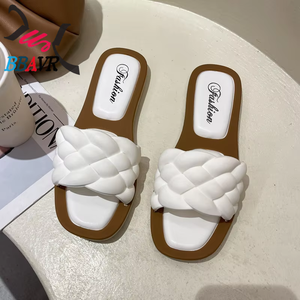 รองเท้าแตะแฟชั่นฤดูร้อนแบบสวมสำหรับผู้หญิงสาวๆ สไตล์เกาหลี เปิดนิ้วเท้า รองเท้าชายหาดลำลอง ใส่ได้ทุกวัน รองเท้าแตะแบบสวมพื้นหนา - Product Image 5