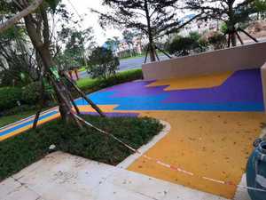 Una buena superficie para el patio de recreo es un área de juego y actividad común para niños que les ayuda a mejorar y aprender en un ambiente seguro - Product Image 3