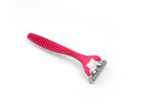 Rasoir jetable à triple lame en acier inoxydable avec manche en caoutchouc et capuchon de protection pour hommes, visage et corps