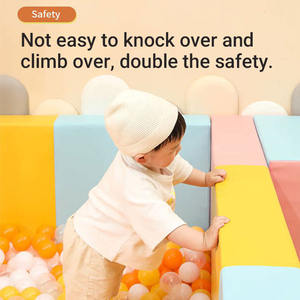 Set di Giochi Morbidi con Blocchi di Schiuma Durevoli e Piscina di Palline per Bambini - Product Image 2