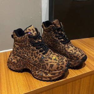 Chaussures de course respirantes à plateforme et strass, grande taille, best-seller, style décontracté 2025, pour femmes - Product Image 1