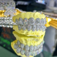 Grillz personnalisé en argent massif glacé diamant plaqué or VVS Moissanite diamant Hip Hop Grillz pour les dents