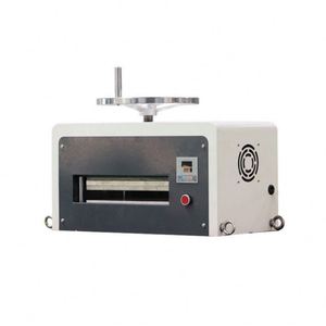 Machine à plastifier les cartes PVC 0,08 mm avec film adhésif A4 pour impression de cartes, menus, plaques miroir, petit film, machine d'impression - Product Image 1