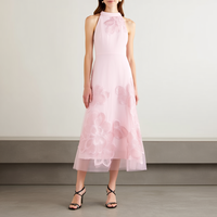 Robe Midi Formelle d'Été Rose Clair Personnalisée OEM, Sans Manches, Col Halter, Longueur Thé, Broderie Florale, Ourlet en Tulle Illusion pour Femme