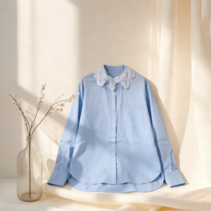 Camicia Oversize di Lusso per Donna in Misto Cotone <span class=keywords><strong>Blu</strong></span> Cielo, Morbida al Tatto, con Colletto Peter Pan in <span class=keywords><strong>Pizzo</strong></span>, Maniche Lunghe e Orlo Curvo - Product Image 1