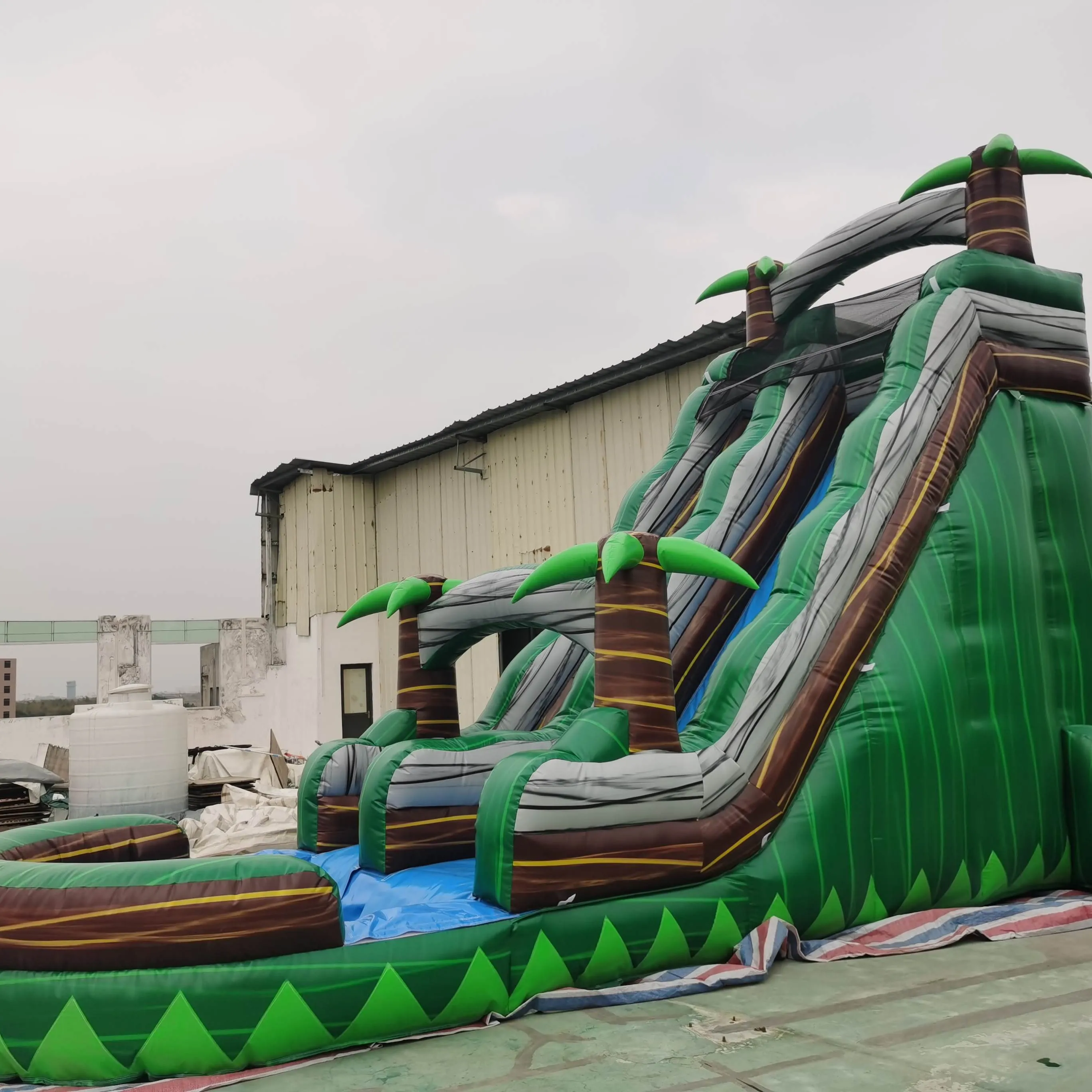 सस्ते Inflatable पानी स्लाइड के साथ पूल मनोरंजन पार्क Inflatable डॉल्फिन पानी स्लाइड उछालभरी