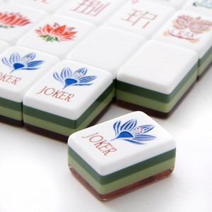 Luxury Crystal American <b>Mahjong</b> Set Wood Grain Acrylic for Home Use and Gift Giving High-End Gambling <b>Table</b> - Product Image 2
