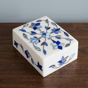 Caja de Joyería Rectangular Moderna Hecha a Mano de Mármol de Primera Calidad de Stonecrafts International con Detalles de Madreperla y Flores Grabadas - Product Image 2