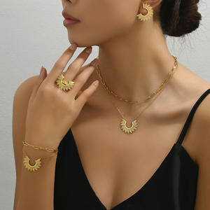 Conjunto de Joyería Vintage para Mujer, Diseño de Sol Dorado, Alta Calidad, Venta al por Mayor 2025, Collar, Aretes, Anillo y Pulsera de Aleación, para Boda o Aniversario - Product Image 2