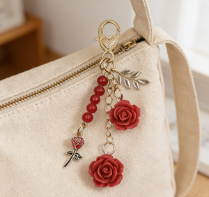 Porte-clés haut de gamme en alliage de résine Rose Camélia, pendentif pour clé de voiture, breloque pour clé USB, ornement de sac, décoration intérieure automobile, cadeau quotidien - Product Image 3