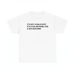Camiseta de Humor con Meme Divertido: No es un punto calvo, es un panel solar, máquina sexual. Camiseta de broma, regalo, camiseta inapropiada, camiseta de cringe, camiseta para sentirse enrojecido, camiseta para parecer estúpido. - Product Image 2
