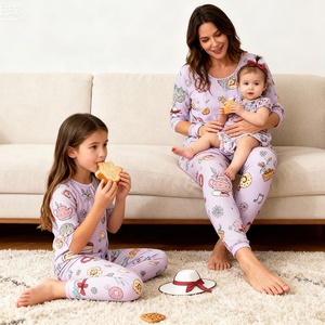 2025 nouveau noël famille pyjamas vêtements ensembles mode maison porter pyjamas imprimé à manches longues famille Parent enfant costume - Product Image 3