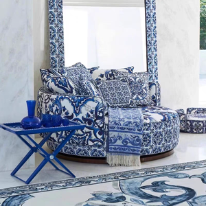 Nuovo Divano Moderno Italiano di Lusso in Tessuto con Motivi in Porcellana, Colori Blu Bianco e Blu Mare, Set di Mobili per Soggiorno - Product Image 3
