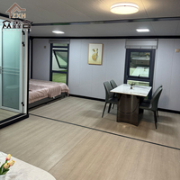 Maison conteneur extensible mobile Domus avec roues pour les voyageurs nomades et les solutions de logement portables