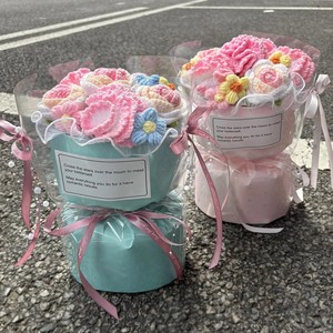 Ramo de Flores Tejidas a Mano <span class=keywords><strong>para</strong></span> el Día de la Mujer, 8 de Marzo, con Claveles y Rosas, Regalo <span class=keywords><strong>para</strong></span> <span class=keywords><strong>Niñas</strong></span>, Mamás y San Valentín - Product Image 2