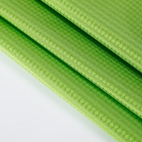 Tissu extensible respirant écologique résistant à l'abrasion imperméable à motif à carreaux bicolore 200D en maille nid d'abeille 100% polyester