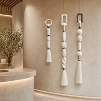 Décoration murale contemporaine en macramé, forme géométrique enfilée de fil de coton, style Art Déco