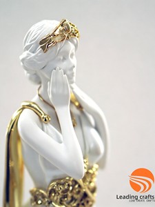 Trophée sur mesure en métal plaqué et peint haut de gamme, figurine de déesse avec design <span class=keywords><strong>MUSE</strong></span> pour les récompenses annuelles ; Coffret cadeau sur mesure - Product Image 1