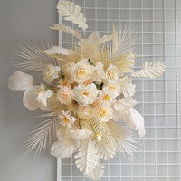 Bouquets floraux artificiels, arrangements sur fond blanc, fleurs d'angle roses style forêt, fleurs pour allée de mariage, décorations de mariage