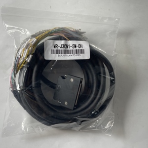 สายเคเบิลเซอร์โวมอเตอร์มิตซูบิชิ MR-J3CN1-5M-DH - Product Image 1