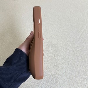 Custodia per telefono di marca di moda per iPhone 16 <span class=keywords><strong>12</strong></span> 13 14 15 11 <span class=keywords><strong>Pro</strong></span> <span class=keywords><strong>Max</strong></span> Plus 17 grigio Toast nastro Espresso lucidalabbra <span class=keywords><strong>Cover</strong></span> in Silicone - Product Image 5