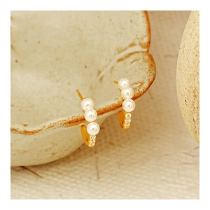 Orecchini a cerchio con perline in argento <span class=keywords><strong>925</strong></span> alla moda con perla a forma di C, squisiti gioielli raffinati per feste quotidiane, regali alla moda in oro - Product Image 1
