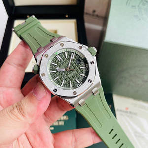 Reloj de Buceo Automático de Acero Inoxidable 904L con Esfera Luminosa 15710/15703, Resistente al Agua Dulce hasta 100 m, 42 mm, Movimiento Pulido, Correa de Goma - Product Image 4