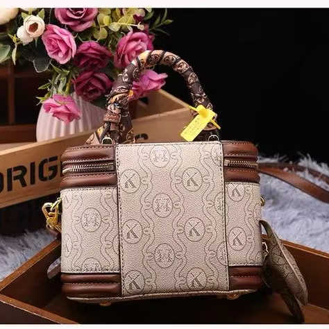 All-Over Print High Quality Fashion Design Women's Handbag Zipper Pouch Fashionable Waterproof ...
