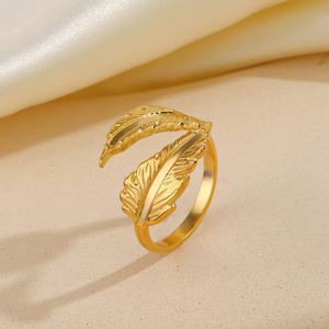 Anillo de Pluma Popular, Ajustable, para Mujer, Anillos de Lujo Elegantes y Modernos, Joyería de Acero Inoxidable - Product Image 3