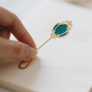 Marcapáginas elegante de metal personalizado al por mayor con logotipo marcapáginas de acero inoxidable personalizado grabado chapado en oro fundido a presión - Product Image 6