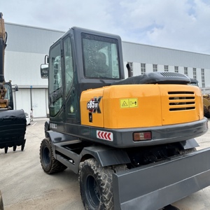 Excavatrice sur pneus d'occasion Xinyuan C85M 8,5 tonnes pour la construction routière municipale - Product Image 3