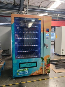 Máquina Expendedora de Bebidas y Aperitivos que Funciona con la Moneda de Jamaica - Product Image 2