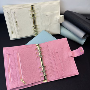 Nouveau classeur de budget A6 rose de luxe personnalisé avec 6 anneaux dorés, couverture de portefeuille Pebble, classeur pour argent - Product Image 1