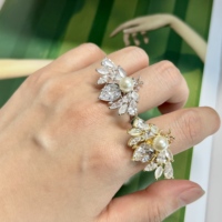 Nouvelle mode dernière tendance reine abeille forme bague en cristal diamants dentelle bague ronde coupe luxe perle femmes fête bijoux en gros